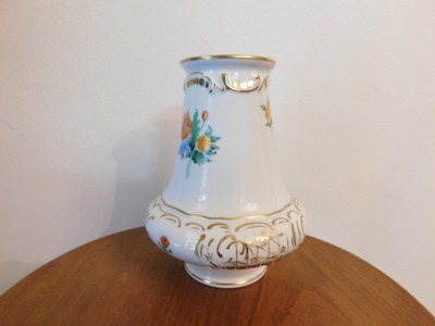 Ručne maľovaná porcelánová váza